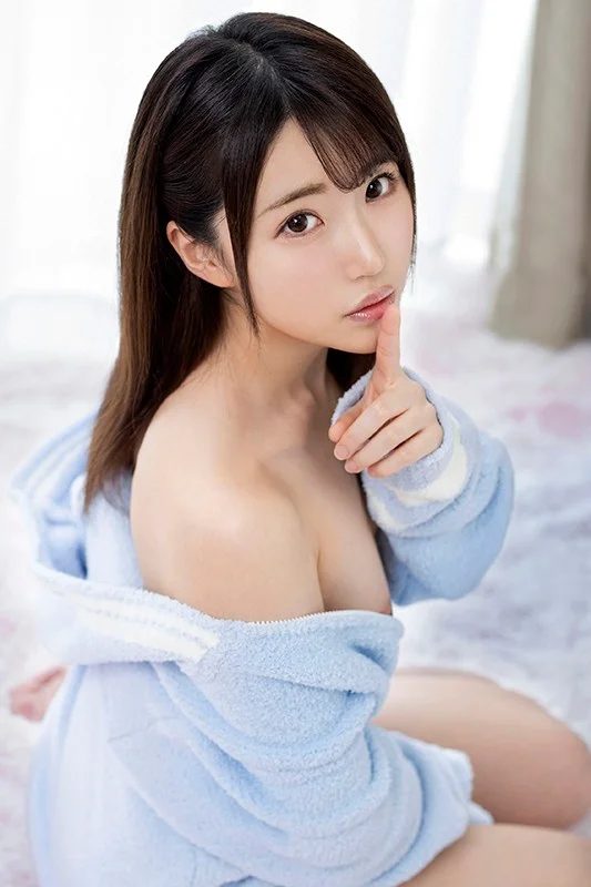 皆月ひかる